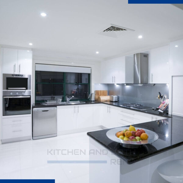 Modern U Shape Kitchen