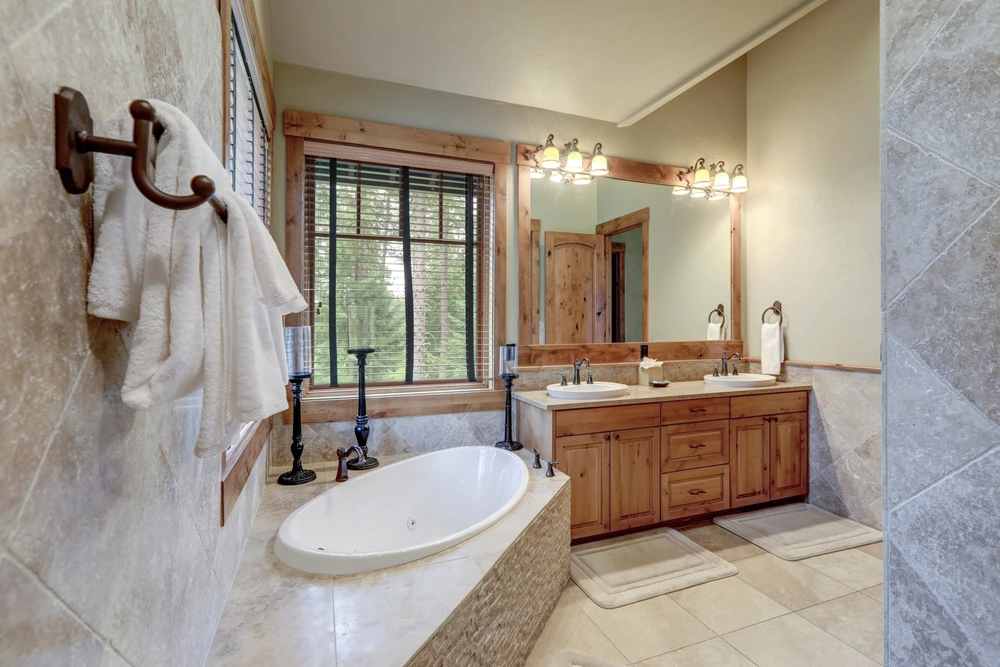 Rustic style bathroom with jacuzzi tub